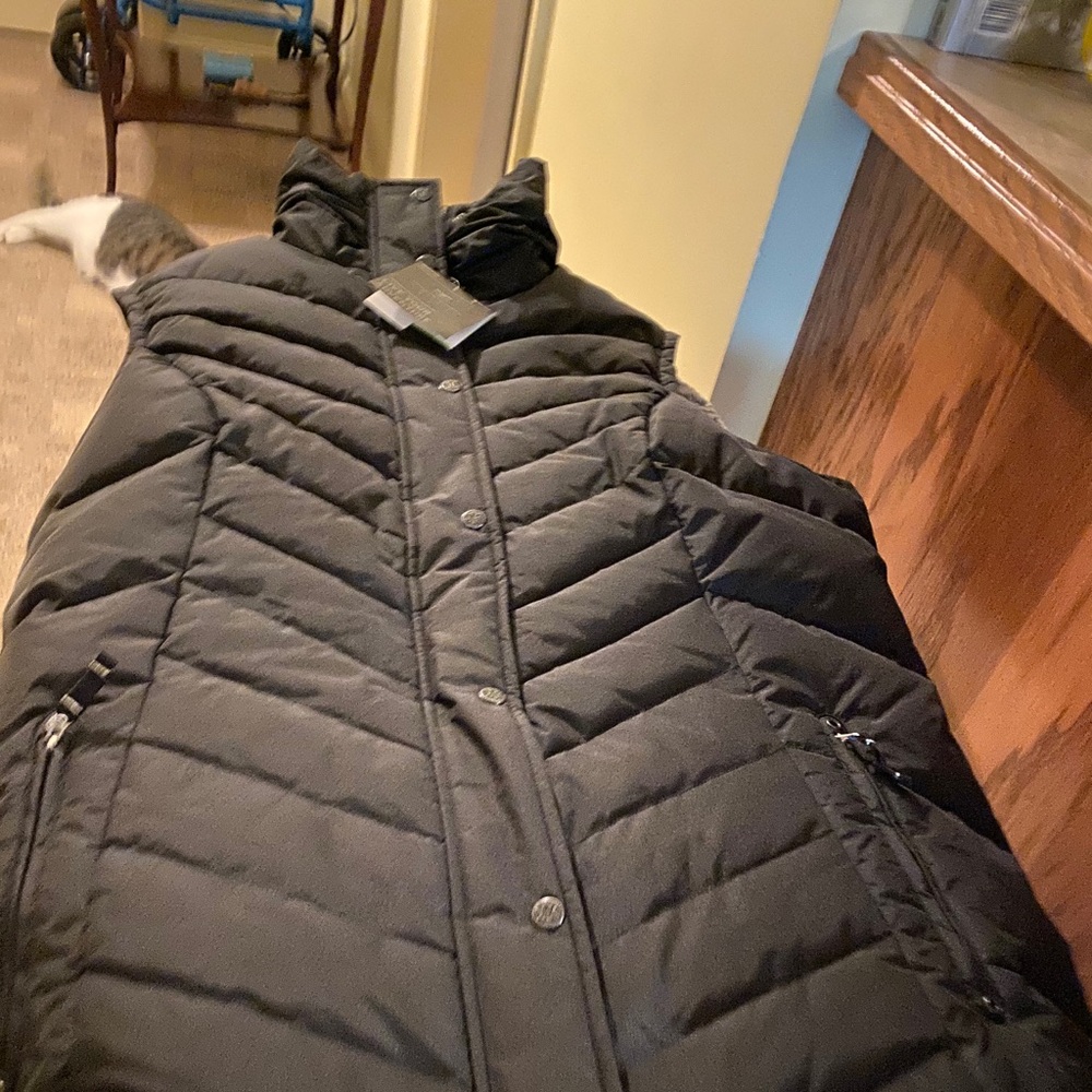 Eddie Bauer black vest